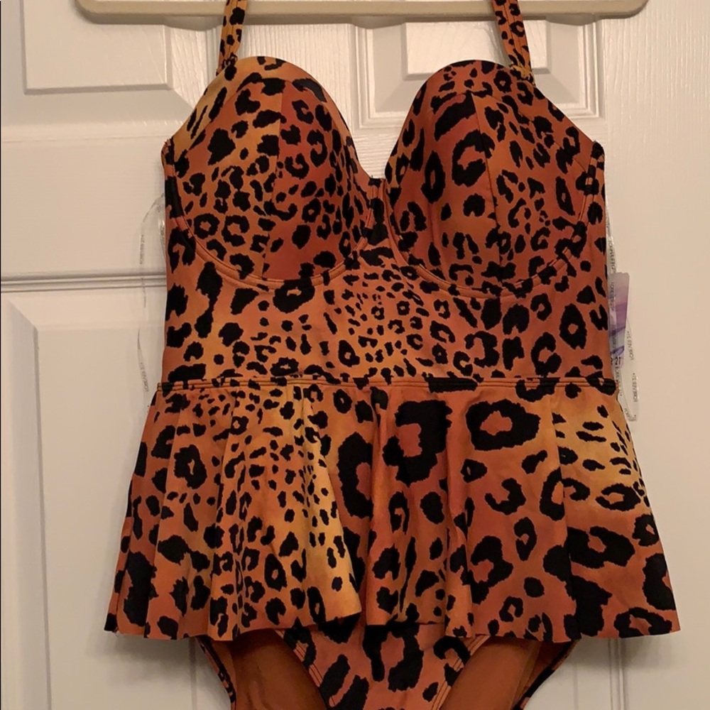 Sexy peplum cheetah print swimsuit